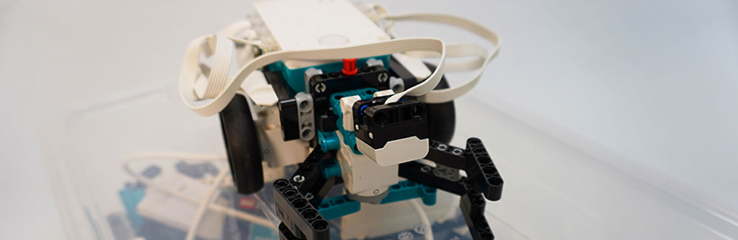 a LEGO Mindstorm robot